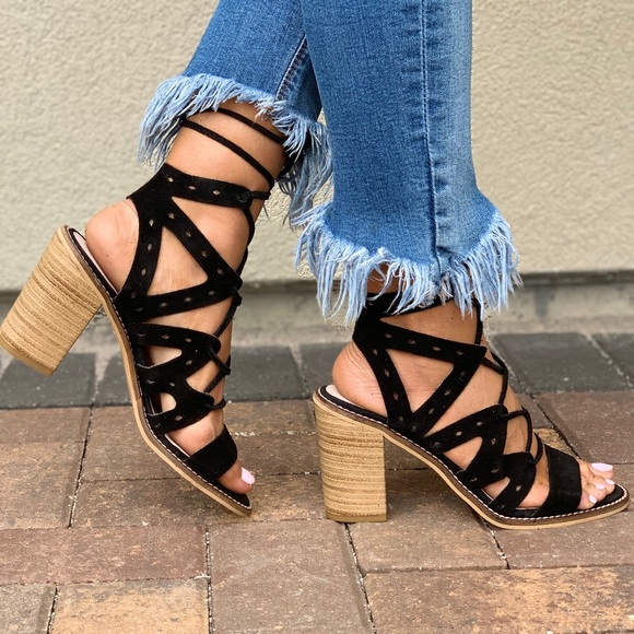 Black 100% Leather Block Heel Lace Up Ankle Sandal - Picture 5 of 8